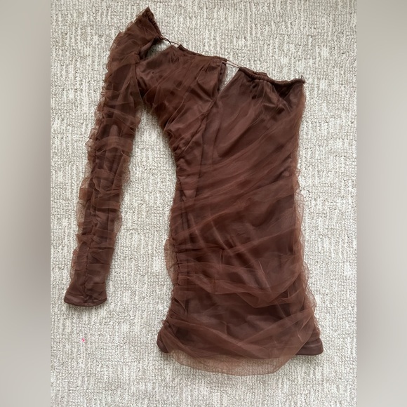 Zara cut out tulle dress, worn one, excellent condition. - Picture 3 of 4